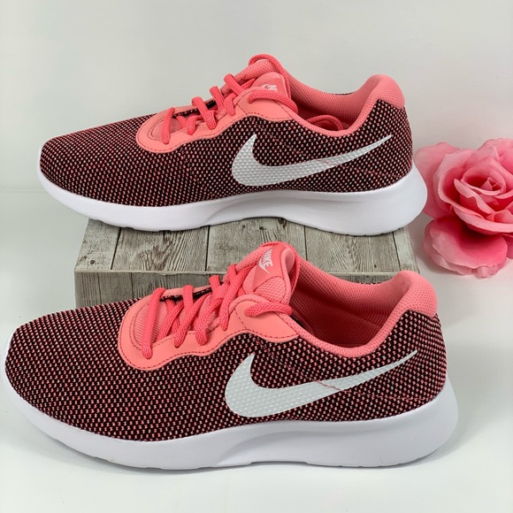 Nike Tanjun Black/White-Pink Gaze - Picture 2 of 7